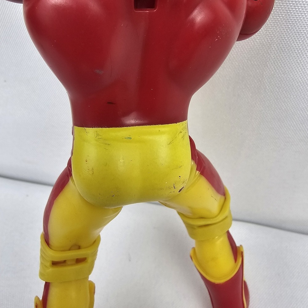 Vintage WCW Hulk Hogan "Hulkster" Wrestling Action Figure by Marvel Ent. 2000 - Picture 8 of 9